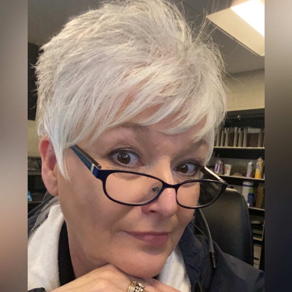 Meet your Posher, Abuela